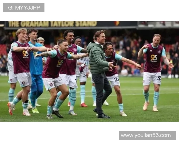 伯恩利与阿伯丁的激烈对决揭示英超与苏超球队的实力差距与战术较量